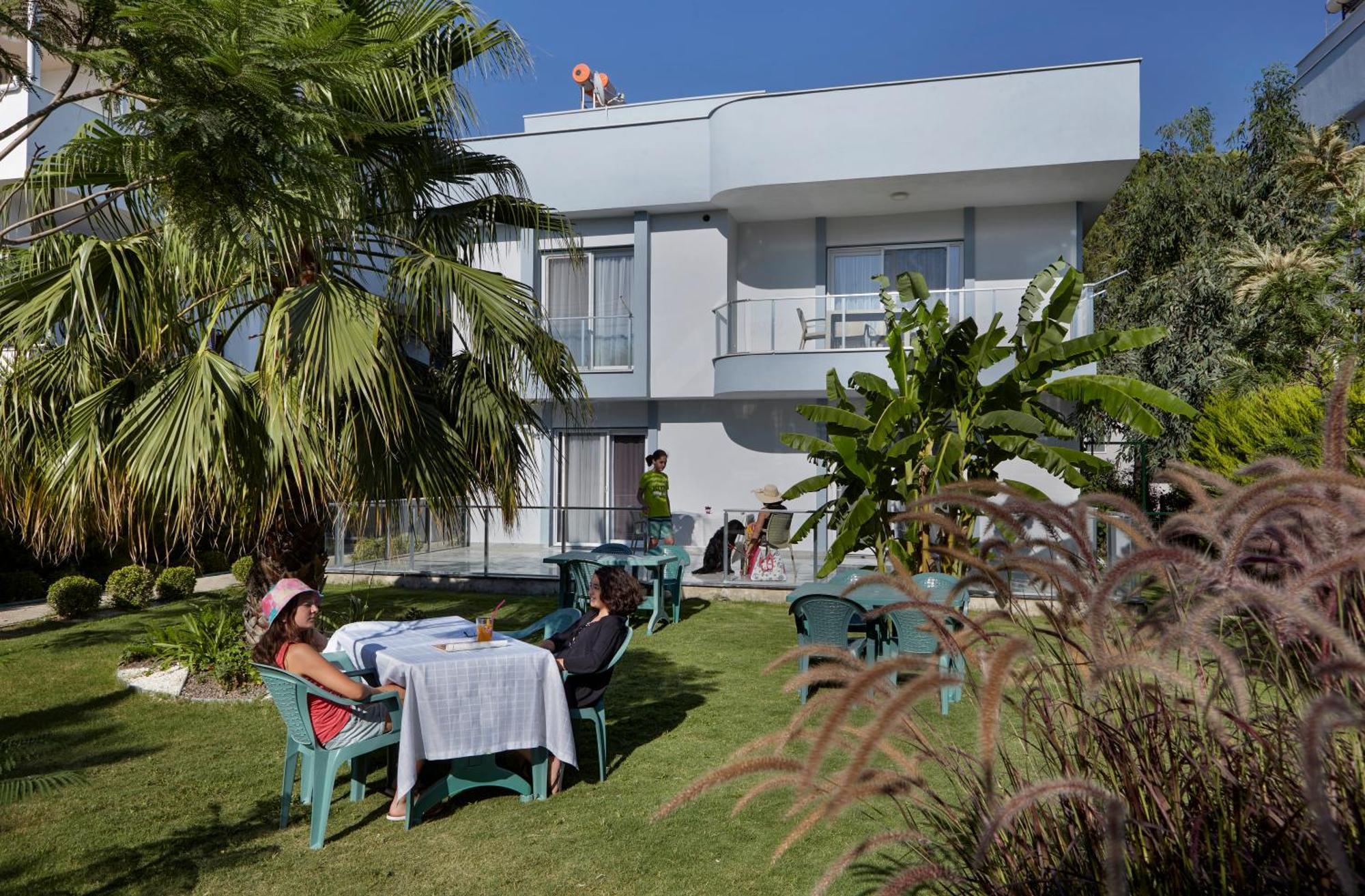Palmiyem Apart Otel Seferihisar Exteriör bild